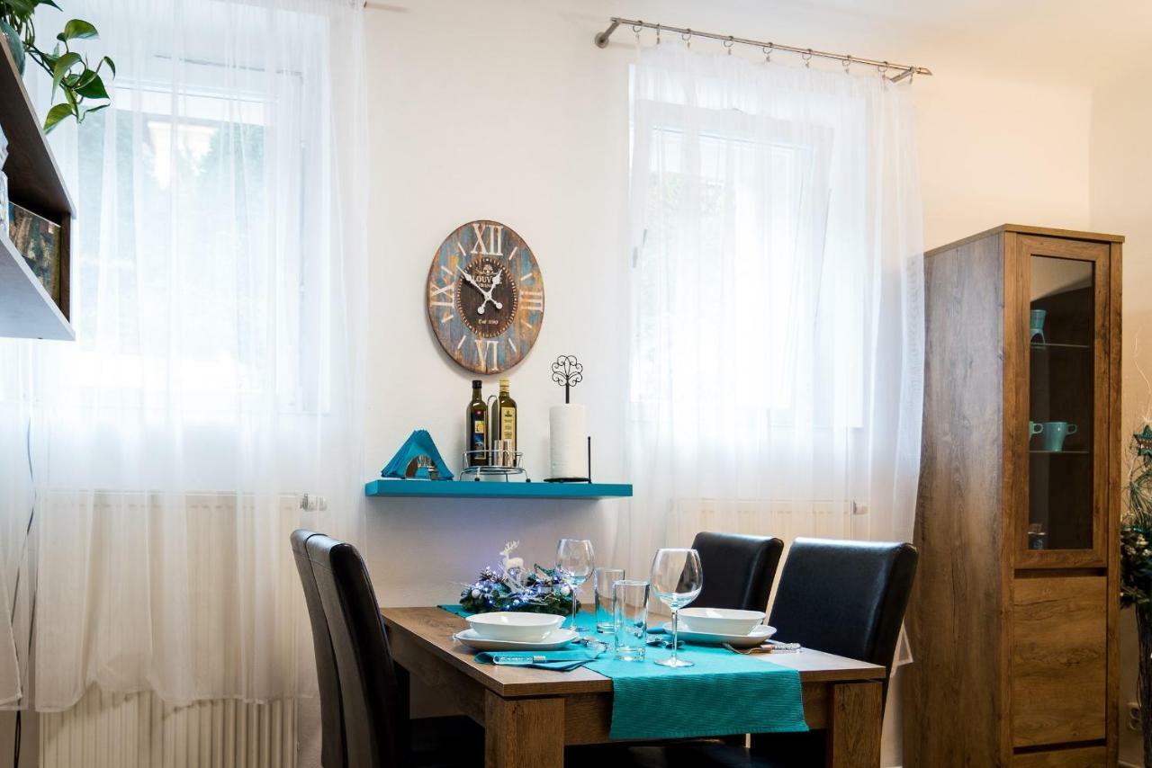 Nice Home To Stay At Prague Close To Castle With Terrace And Garden Exterior photo